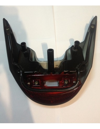 Aileron arriere+sup top casse